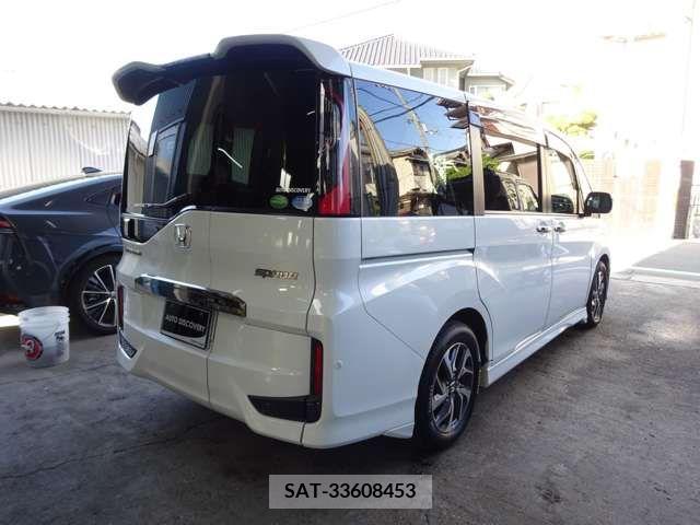 Honda e 2017-03 205839-3