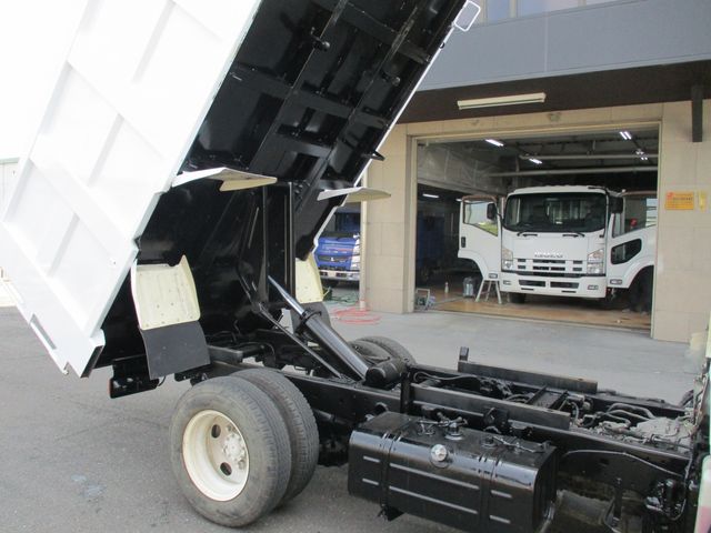 Hino DUTRO 2012-09 3568-7