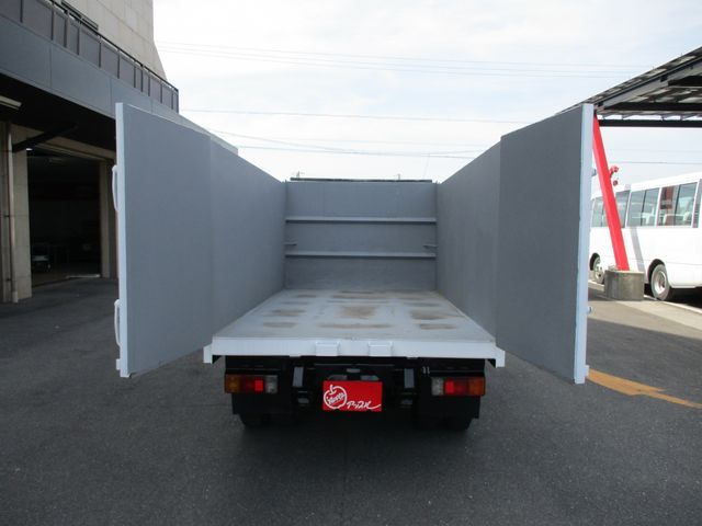 Hino DUTRO 2012-09 3568-6