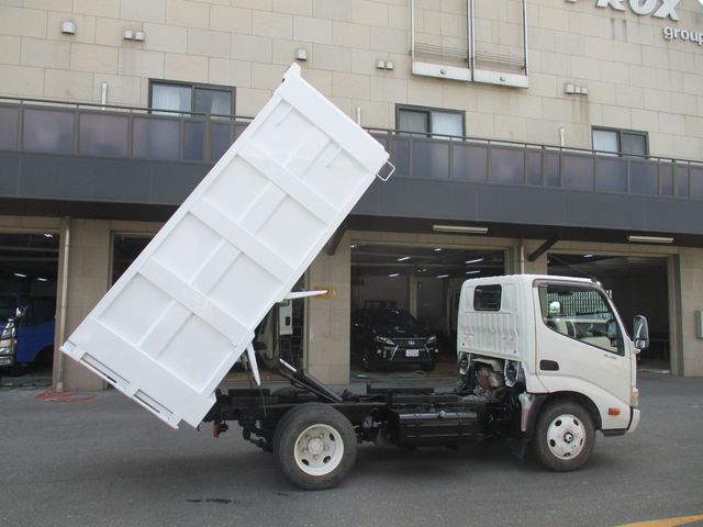 Hino DUTRO 2012-09 3568-5