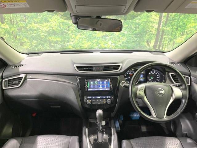 Nissan X-TRAIL 2016-09 186043-1