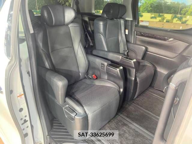 Toyota ALPHARD 2018-09 276832-9