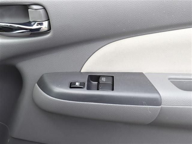 Nissan NV350 Caravan 2015-03 21019-11