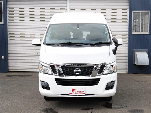 Nissan NV350 Caravan 2015-03 21019-1