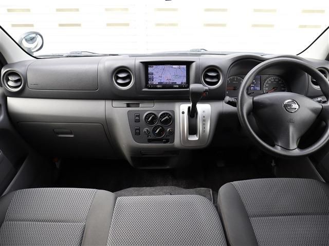 Nissan NV350 Caravan 2015-03 21019-6