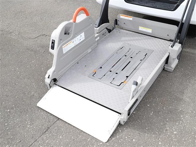 Nissan NV350 Caravan 2015-03 21019-26