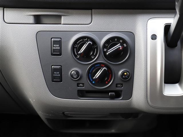 Nissan NV350 Caravan 2015-03 21019-9