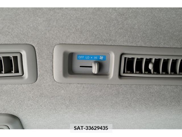 Toyota HIACE WAGON 2017-06 316490-13