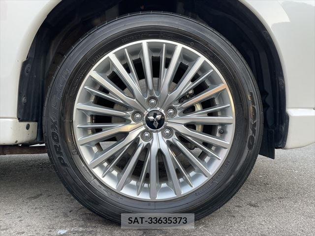 Mitsubishi OUTLANDER PHEV 2018-11 203285-14