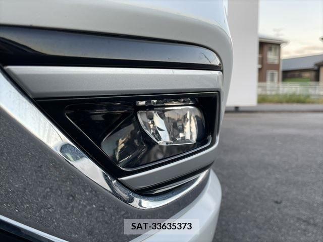 Mitsubishi OUTLANDER PHEV 2018-11 203285-10