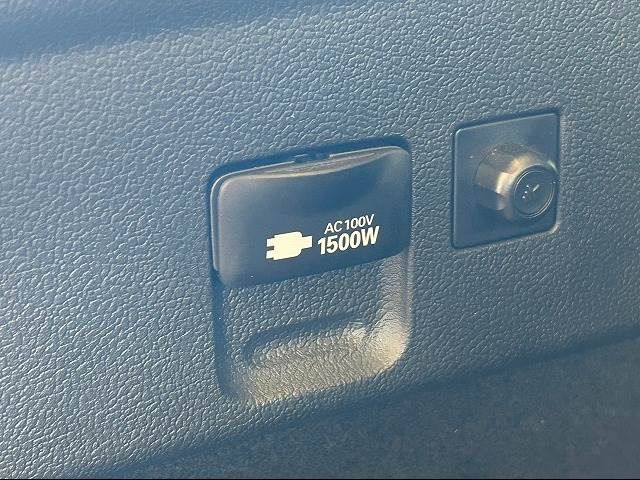 Toyota PRIUS 2017-06 9657-9