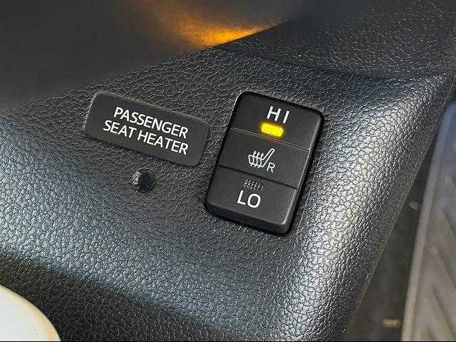 Toyota PRIUS 2017-06 9657-6