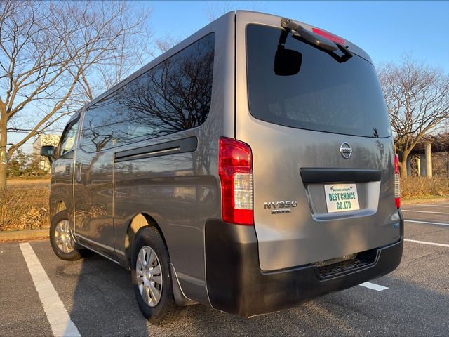 Nissan NV350 Caravan 2012-12 1760-1