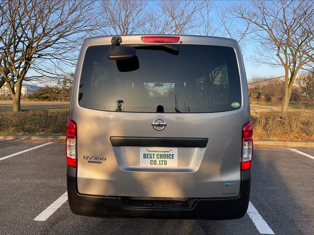 Nissan NV350 Caravan 2012-12 1760-5