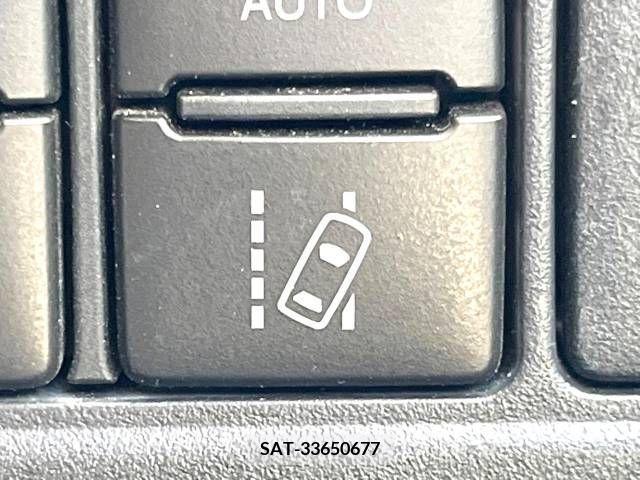 Toyota ESQUIRE 2017-04 359789-6