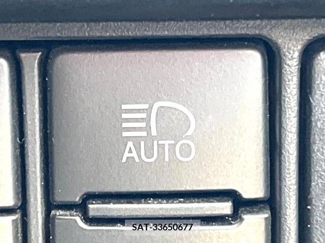 Toyota ESQUIRE 2017-04 359789-8
