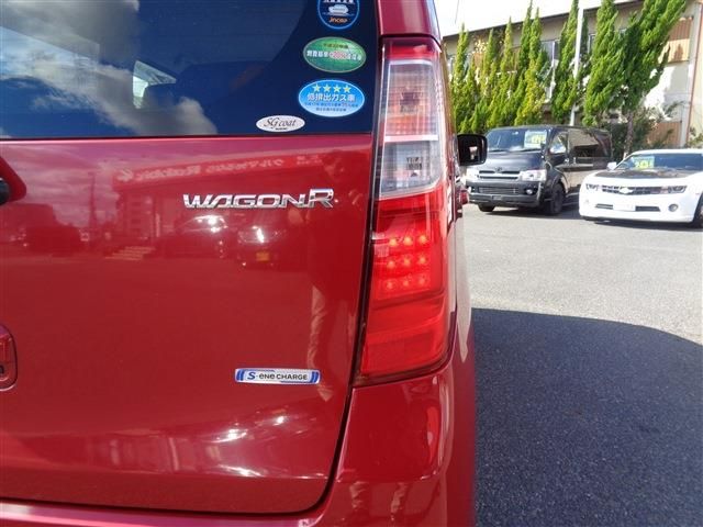 Suzuki WAGON R 2016-11 186296-13