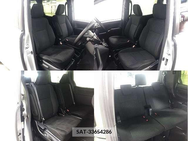 Toyota NOAH HYBRID 2017-08 322807-6