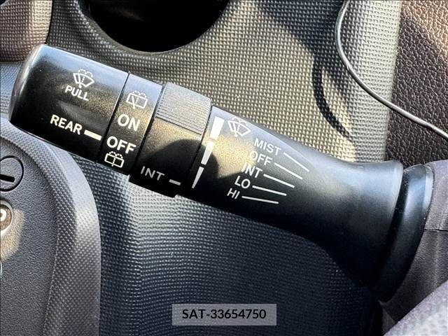 Toyota SPADE 2012-11 343391-28
