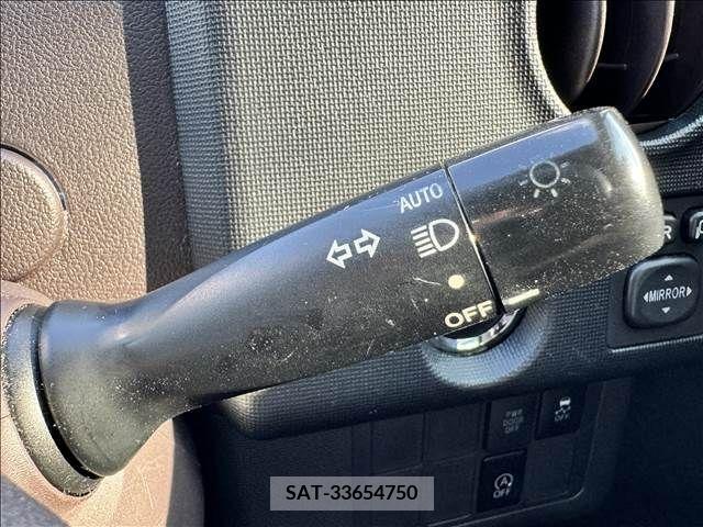 Toyota SPADE 2012-11 343391-27