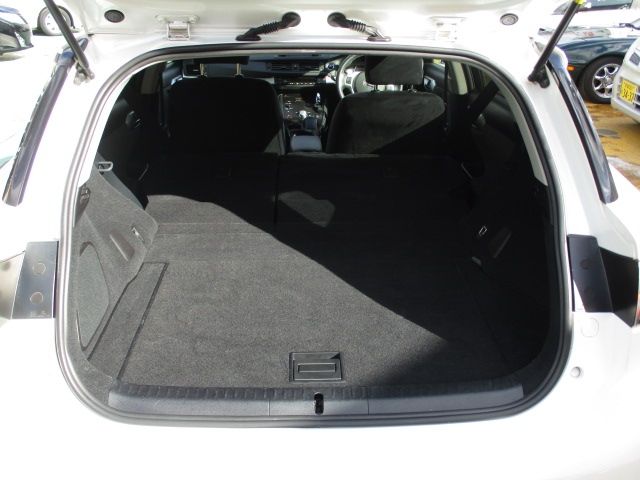 Lexus CT 2013-06 2681-9