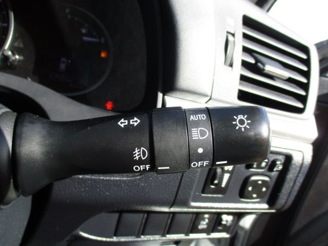 Lexus CT 2013-06 2681-11