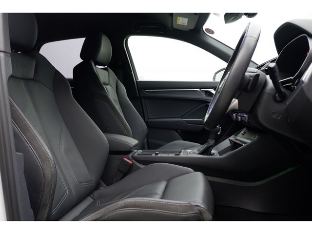 Audi Q3 2021-05 181857-12
