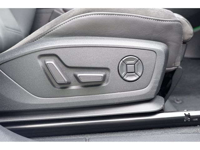 Audi Q3 2021-05 181857-24