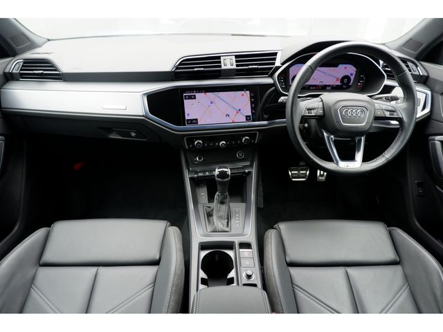 Audi Q3 2021-05 181857-29