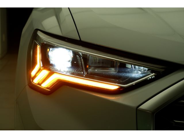 Audi Q3 2021-05 181857-8