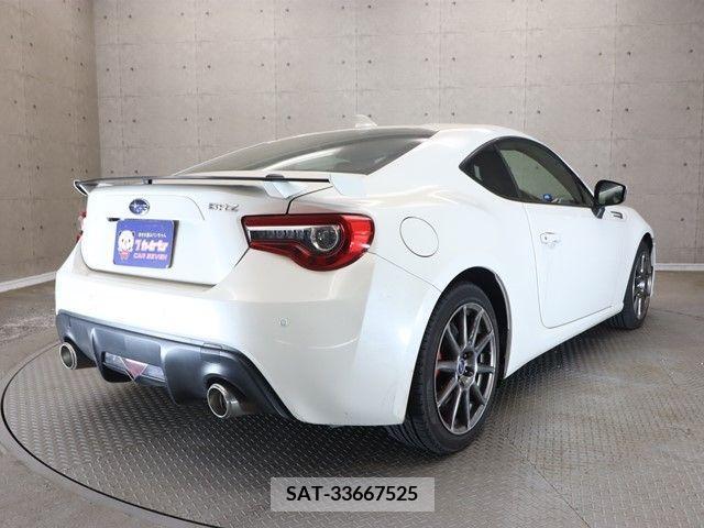 Subaru BRZ 2017-07 320885-1