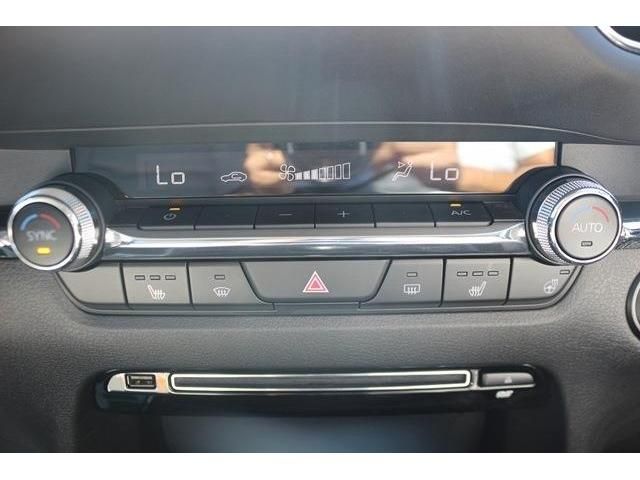 Mazda CX-30 2020-12 24689-16