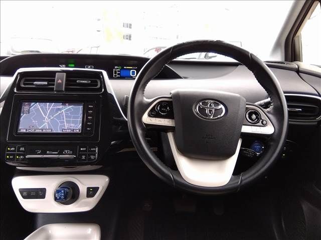 Toyota PRIUS 2016-09 19969-3