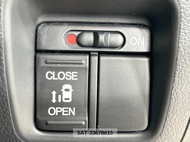 Honda N BOX 2016-04 306652-3