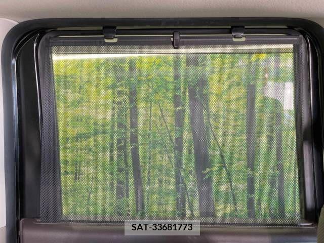 Honda N BOX 2019-05 307041-7