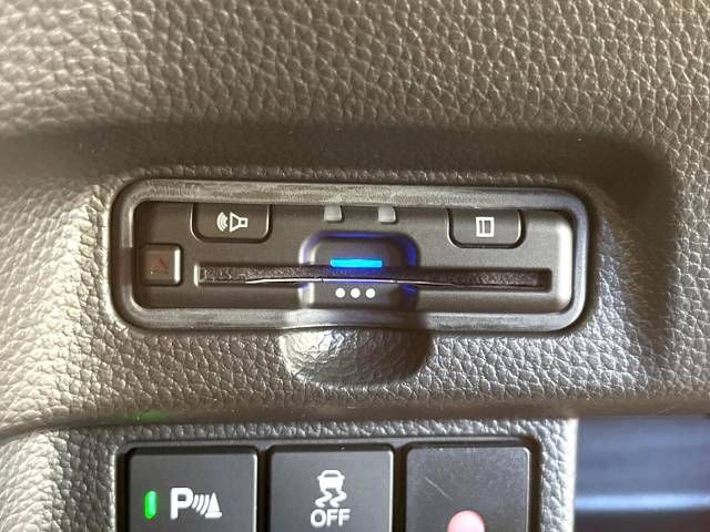 Honda N BOX CUSTOM 2022-04 14845-8