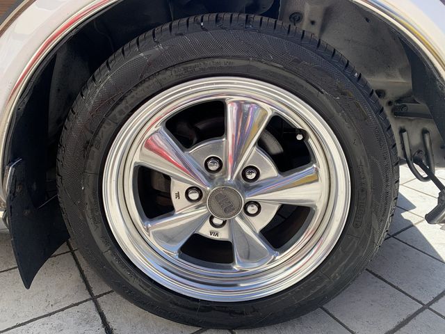 Nissan GLORIA WAGON 1990-05 709-26
