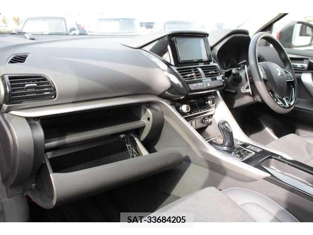 Mitsubishi ECLIPSE CROSS 2021-01 303881-4