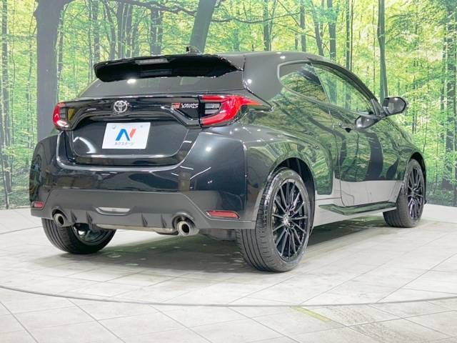 Toyota YARIS 2022-09 27127-17
