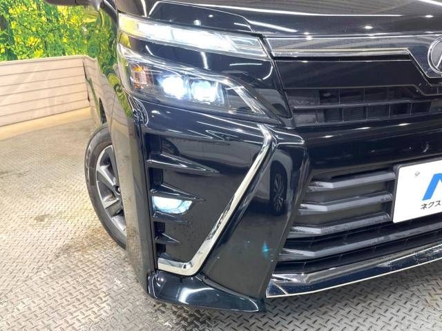Toyota VOXY 2018-11 189342-13