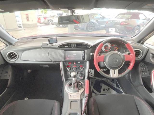Toyota 86 2014-08 8587-1
