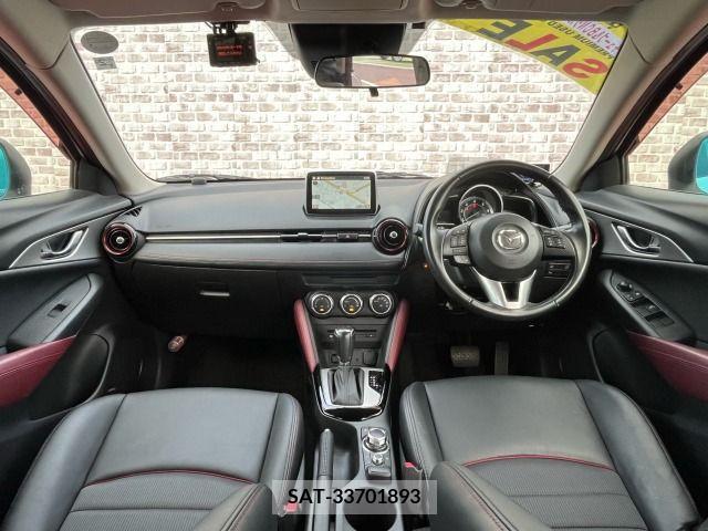 Mazda CX-3 2015-02 358437-1