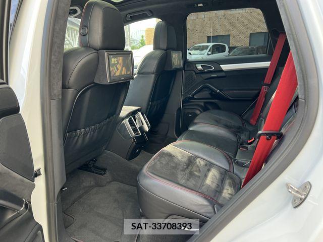 Porsche CAYENNE 2016-06 333198-26