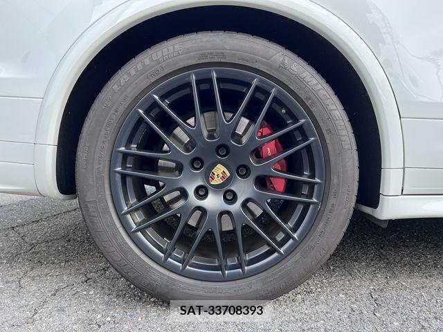 Porsche CAYENNE 2016-06 333198-5