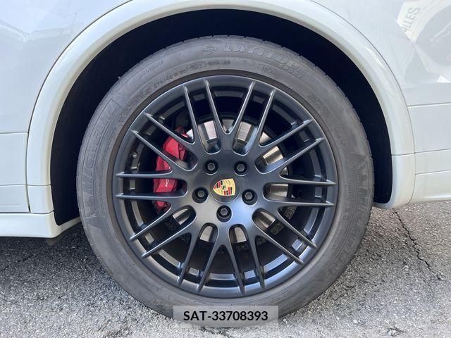 Porsche CAYENNE 2016-06 333198-10