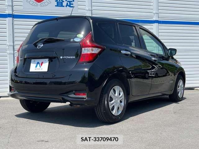 Nissan NOTE 2019-02 305457-17