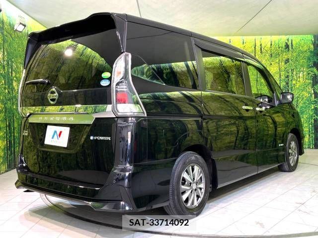 Nissan SERENA 2019-05 325028-17