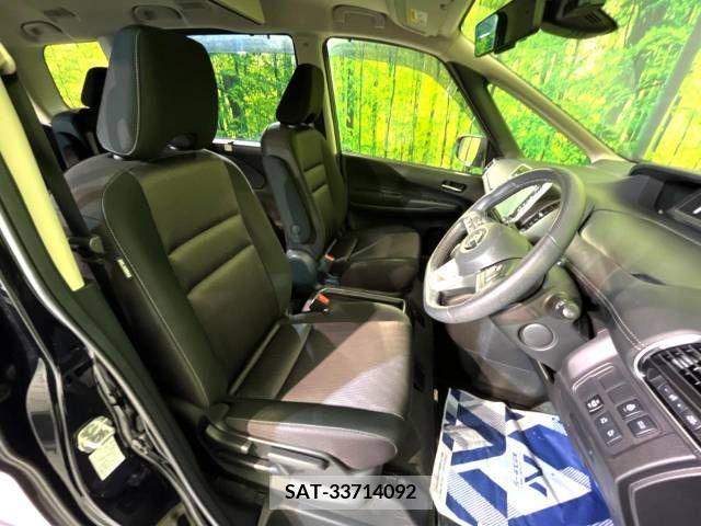 Nissan SERENA 2019-05 325028-8