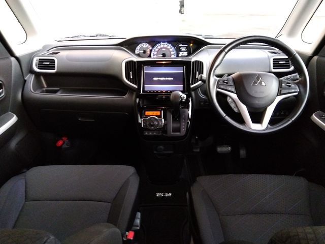 Mitsubishi DELICA D2 2018-08 22693-4