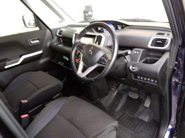 Mitsubishi DELICA D2 2018-08 22693-5